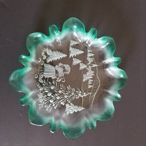 Mikasa Christmas Story Spruce Bon Bon Serving Dish - Picture 5 of 5